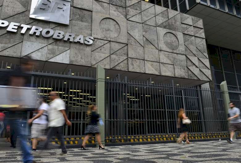 Petrobras anuncia nova alta nos preços da gasolina, diesel e gás