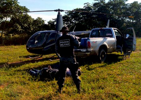 Polícia Militar no Vale do Ivinhema, através do Pelotão da Força Tática apreende helicóptero com 200 kg de cocaína na região de Nova Andradina-MS