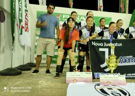 NOVA JUVENTUS CONQUISTA O OURO NO TORNEIO DE FUTSAL FEMININO DE NOVA ANDRADINA