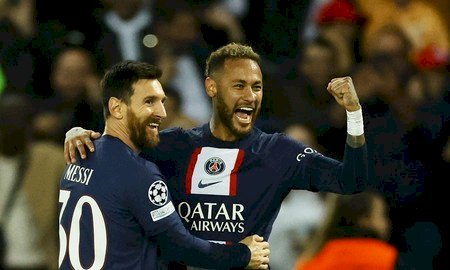 Com show de Messi, Neymar e Mbappé, PSG goleia Maccabi Haifa e se classifica na Champions