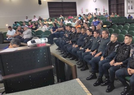 Policiais militares do 8° BPM são homenageados na Câmara Municipal após evitar furto em agência bancária de Batayporã