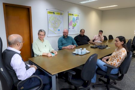 EM ENCONTRO COM EX-PREFEITO DE MARINGÁ, GILBERTO GARCIA RECEBE MENTORIA EM GESTÃO PÚBLICA