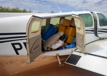 Caças da FAB interceptam avião com 400 quilos de cocaína no interior de São Paulo