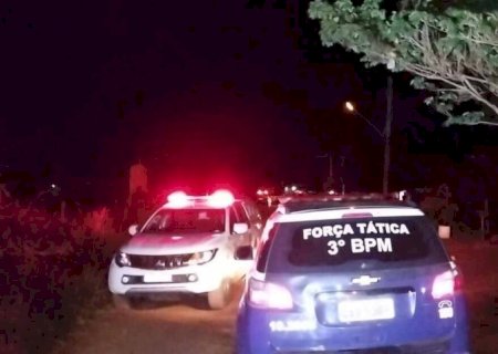 Assaltante que envolveu criança em roubo é morto durante confronto com a PM