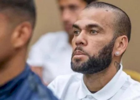 Daniel Alves será julgado na Espanha por estupro neste mês